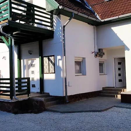 Bamboo Apartman Siofok Exterior photo
